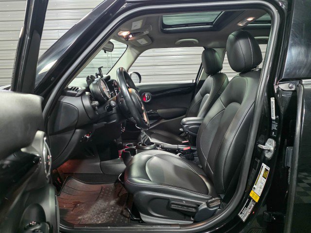 Used 2019 MINI Cooper 4-Door Hardtop image 14