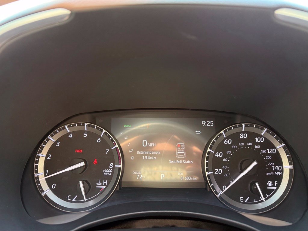 Used 2021 Toyota Highlander XSE FWD image 14