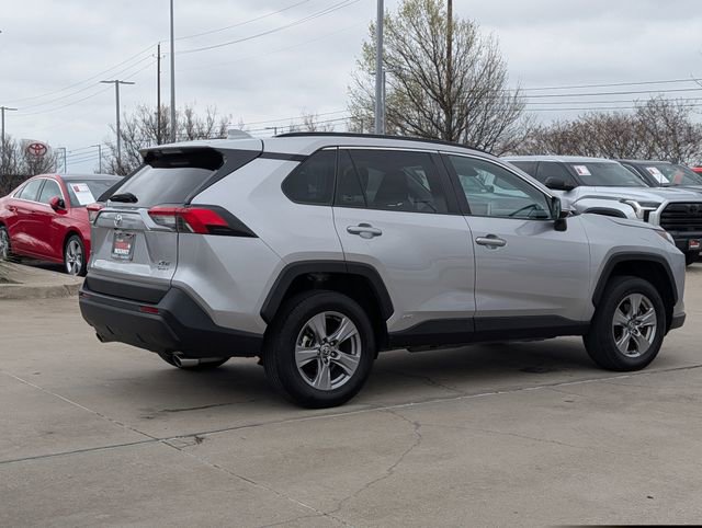 Used 2025 Toyota RAV4 XLE image 6
