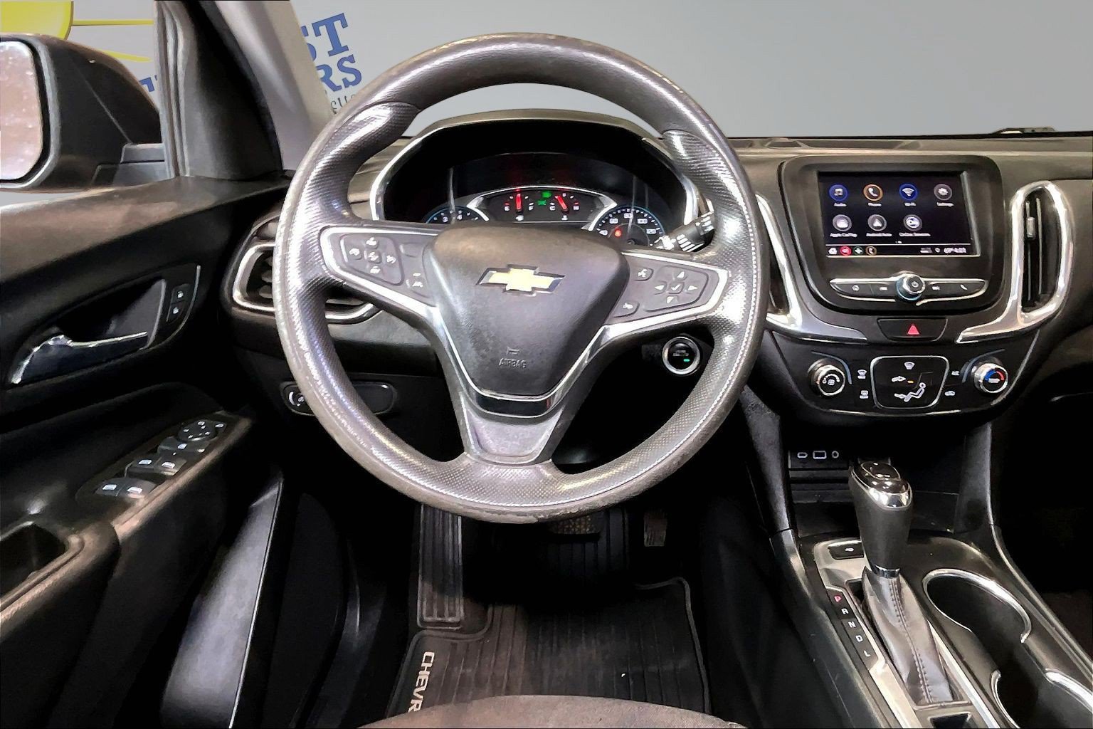 Used 2020 Chevrolet Equinox LT FWD image 9