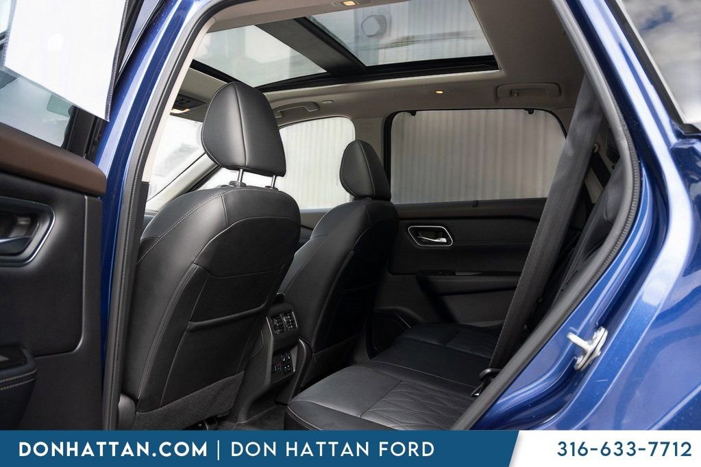 Used 2023 Nissan Rogue Platinum w/ Platinum Premium Package image 21