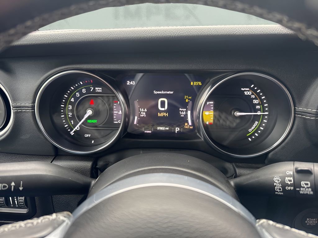 Used 2022 Jeep Wrangler Unlimited Sahara w/ Cold Weather Group image 24