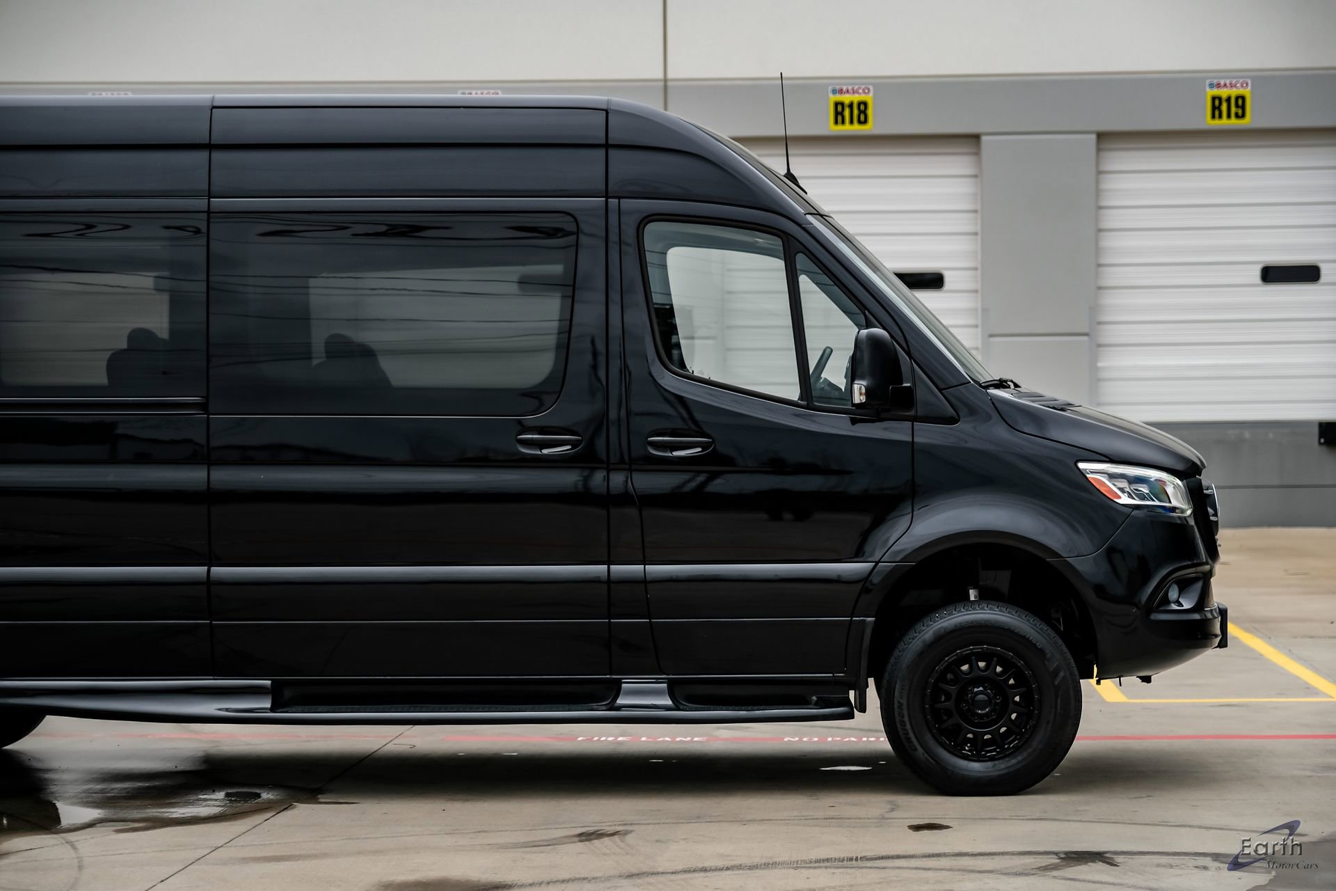 Used 2024 Mercedes-Benz Sprinter 2500 image 23