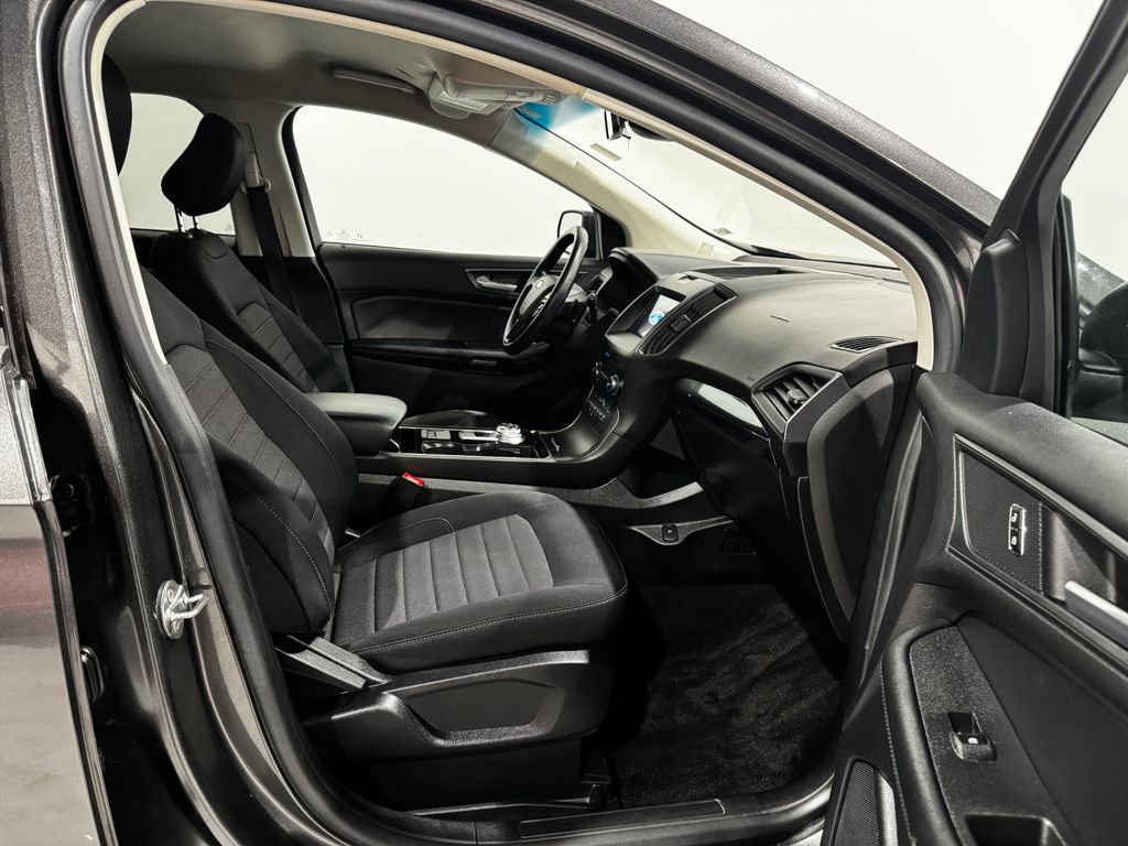 Used 2020 Ford Edge SE AWD/4WD image 20