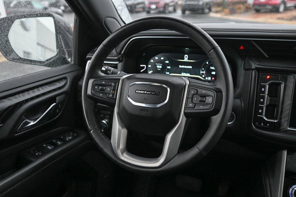 Used 2023 GMC Yukon XL Denali image 30