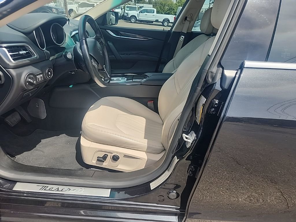 Used 2015 Maserati Ghibli image 19