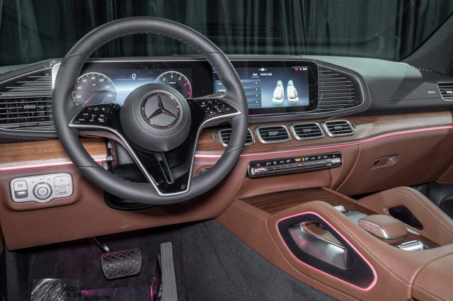 Certified 2026 Mercedes-Benz GLS 450 4MATIC image 20