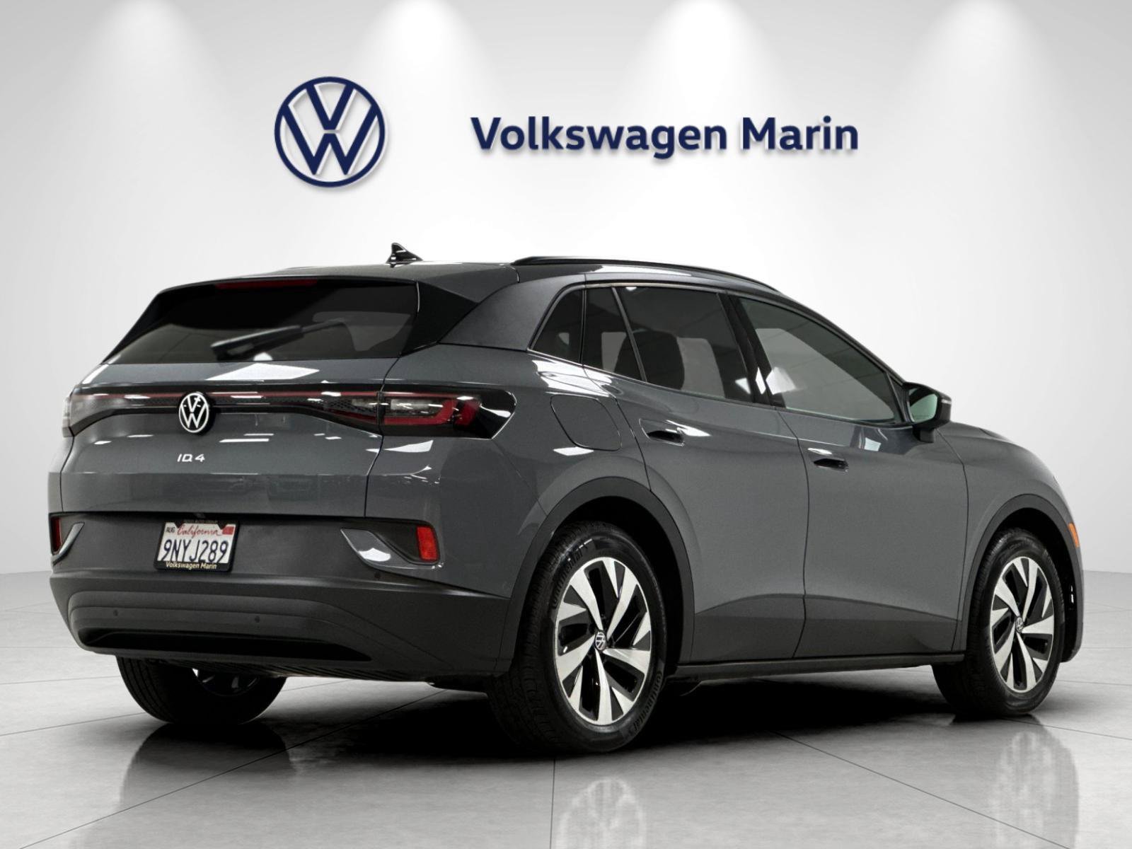 Used 2024 Volkswagen ID.4 2WD image 5