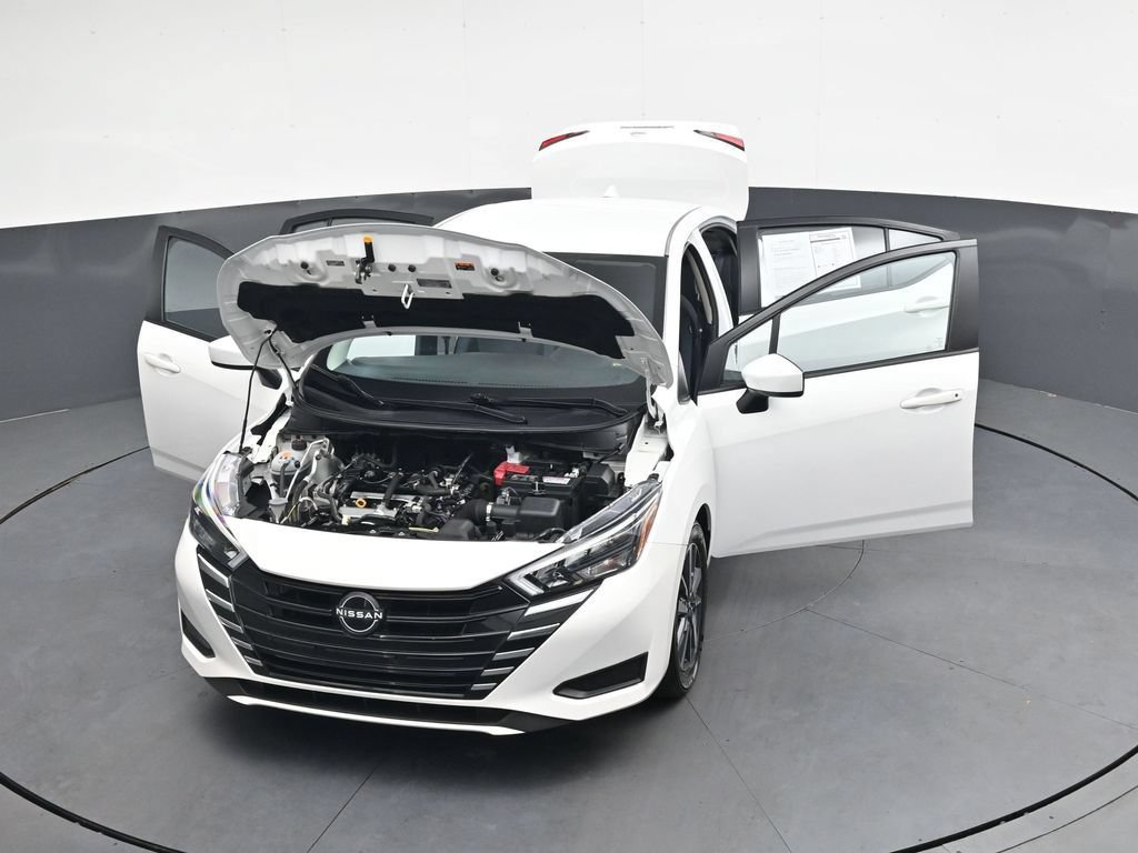 Used 2025 Nissan Versa SV FWD image 39