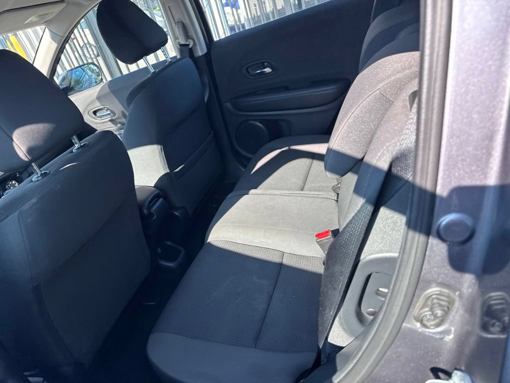 Used 2022 Honda HR-V LX image 10