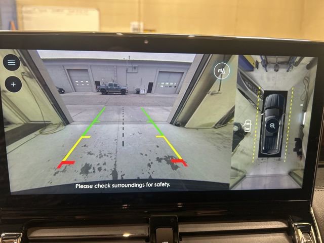 Used 2023 Lincoln Navigator Reserve image 13