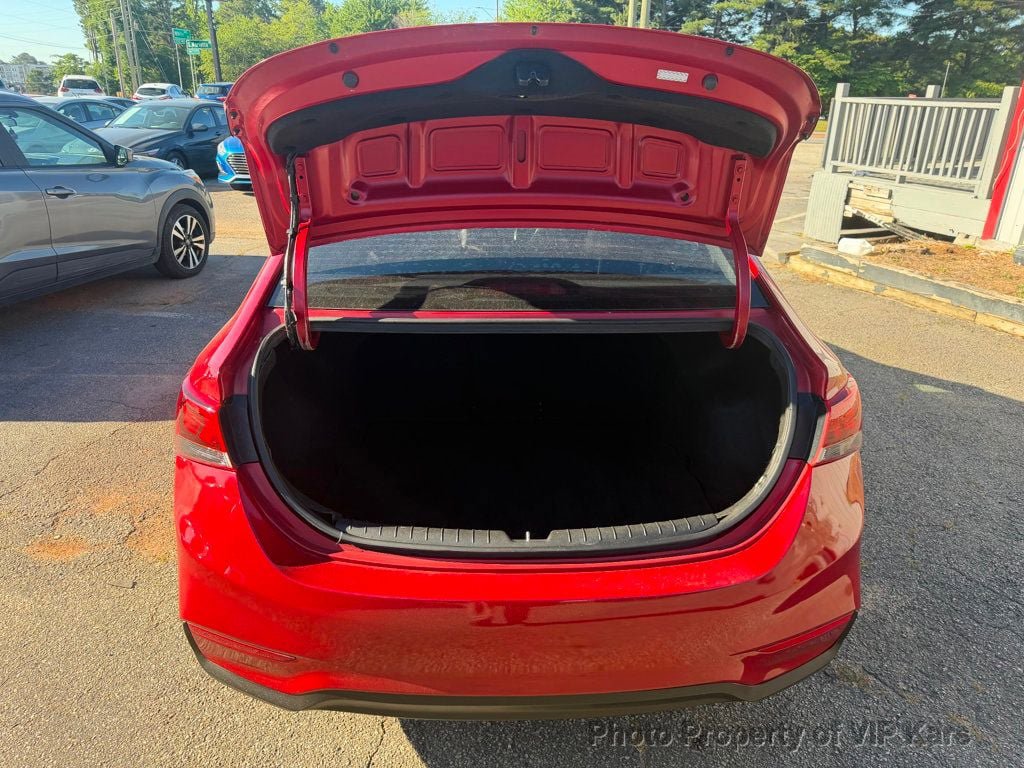 Used 2021 Hyundai Accent SE FWD image 20