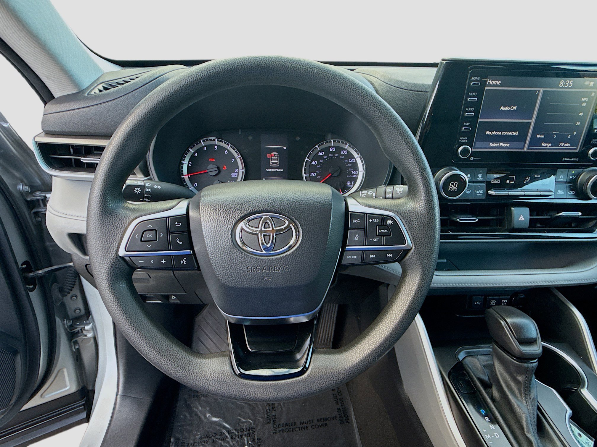 Used 2020 Toyota Highlander L FWD image 10