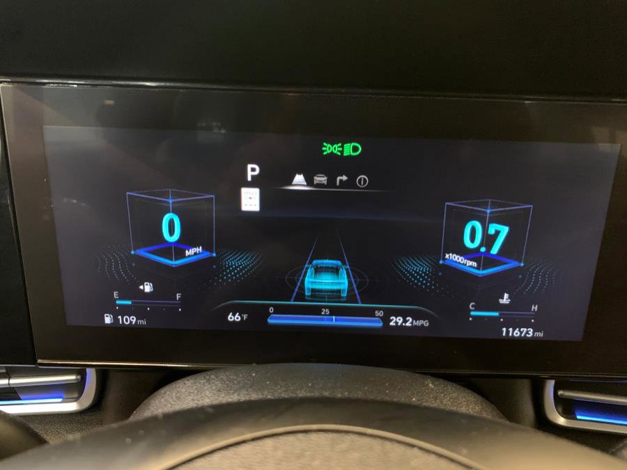 Used 2024 Hyundai Elantra SEL image 23