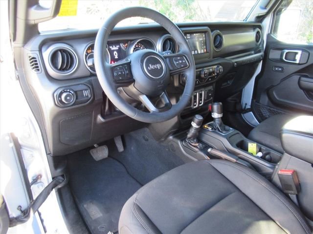 Used 2023 Jeep Wrangler Sport S image 12