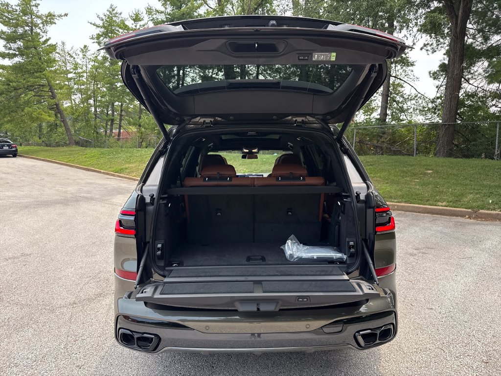 New 2027 BMW X7 M60i AWD/4WD image 24