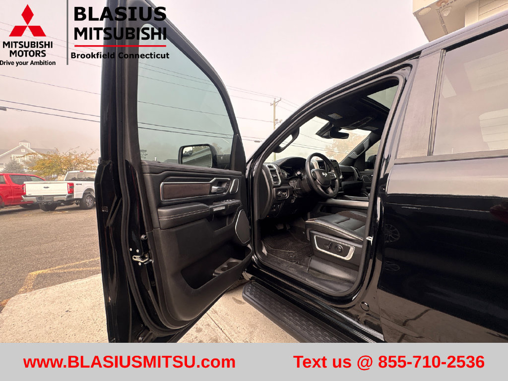 Used 2023 RAM 1500 Laramie AWD/4WD image 14