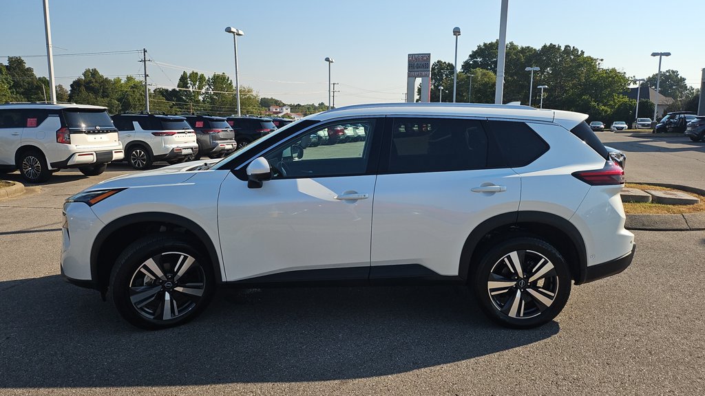 Used 2026 Nissan Rogue SL AWD/4WD image 18