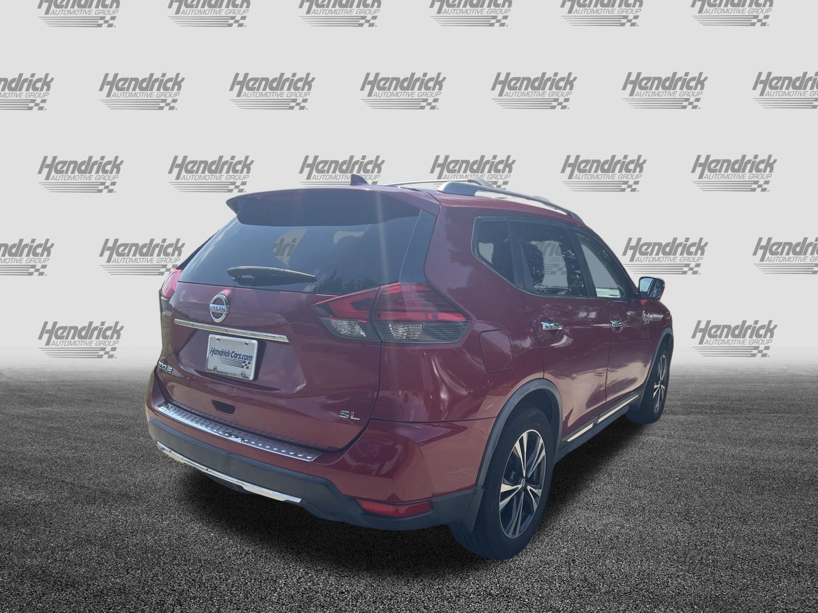 Used 2017 Nissan Rogue SL w/ SL Premium Package FWD image 10