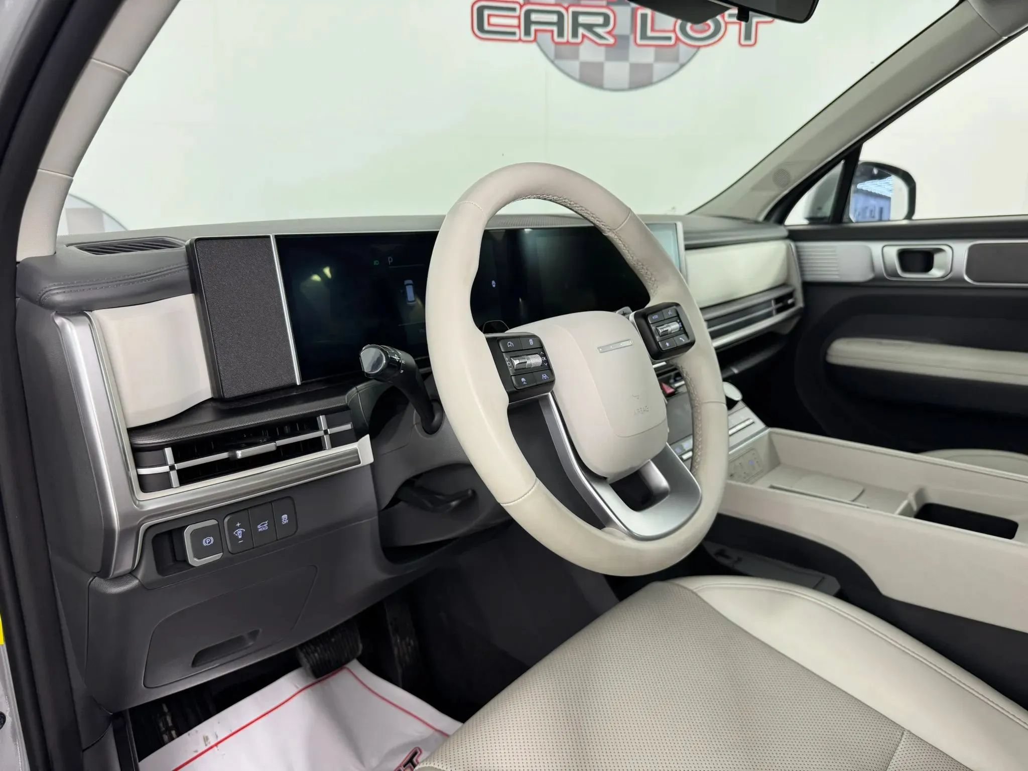 Used 2025 Hyundai Santa Fe SEL AWD/4WD image 10