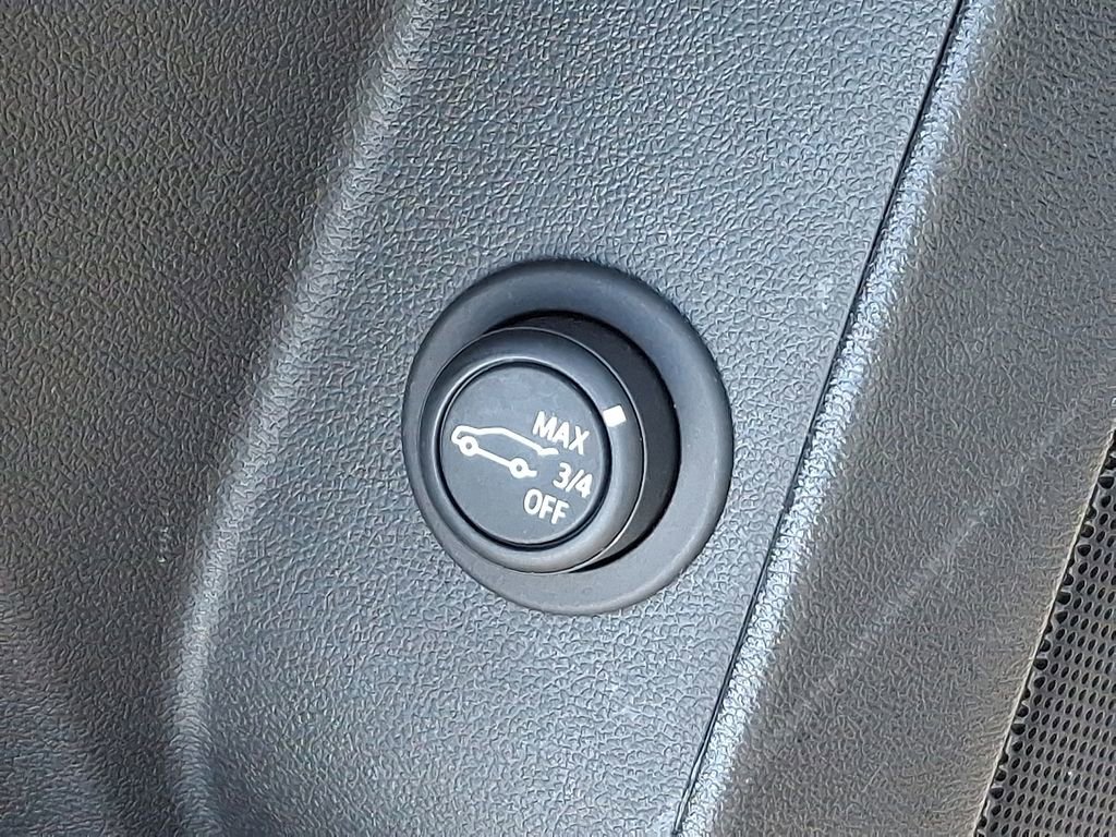 Certified 2024 Chevrolet Equinox LT w/ LPO, Floor Liner Package image 27