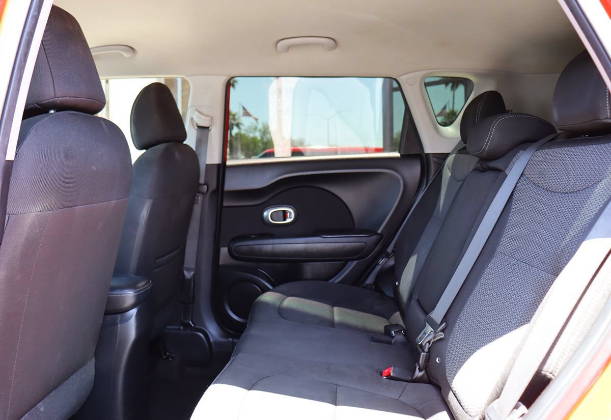 Used 2018 Kia Soul + FWD image 30