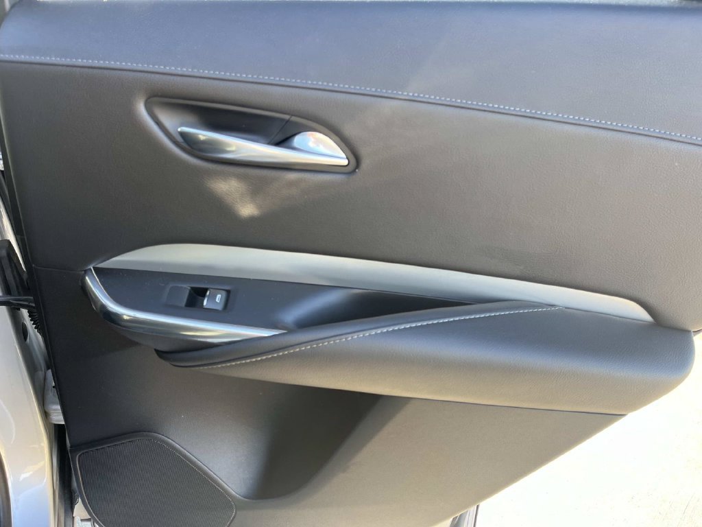 Used 2019 Cadillac XT4 Premium Luxury w/ Technology Package FWD image 22