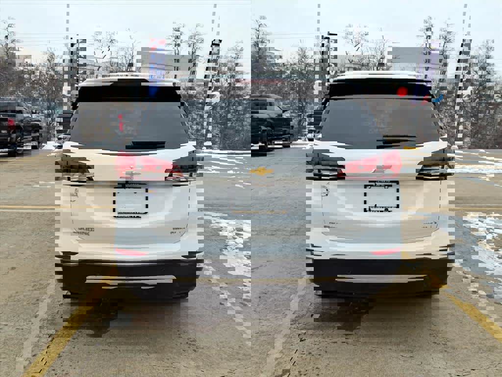 Used 2023 Chevrolet Equinox LT image 6