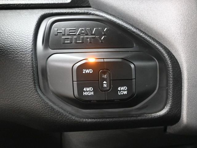 Used 2025 RAM 3500 Big Horn AWD/4WD image 25