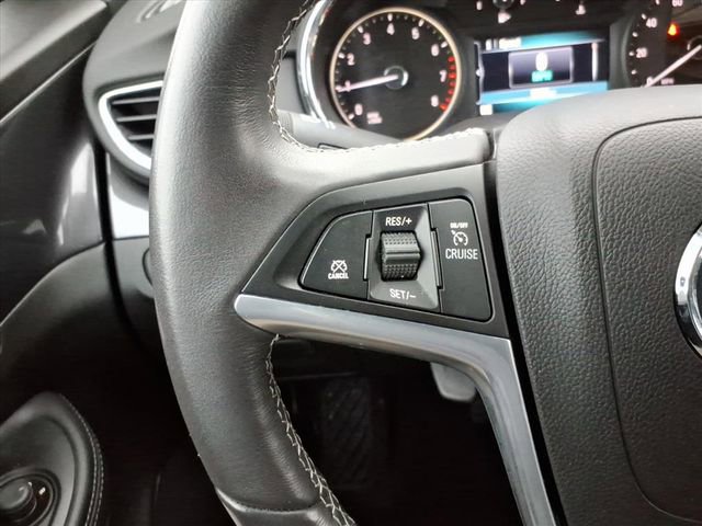 Used 2021 Buick Encore Preferred w/ Safety Package image 34