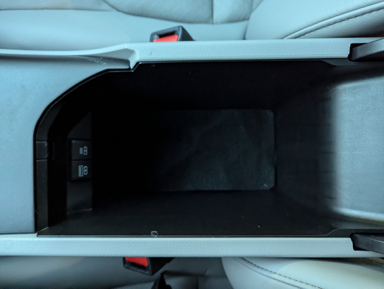 Used 2023 Toyota Camry XLE w/ Cold Weather Package AWD/4WD image 29