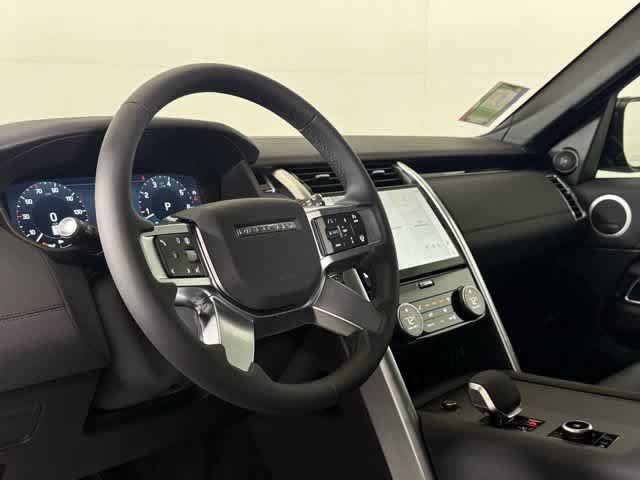 Used 2026 Land Rover Discovery S AWD/4WD image 45