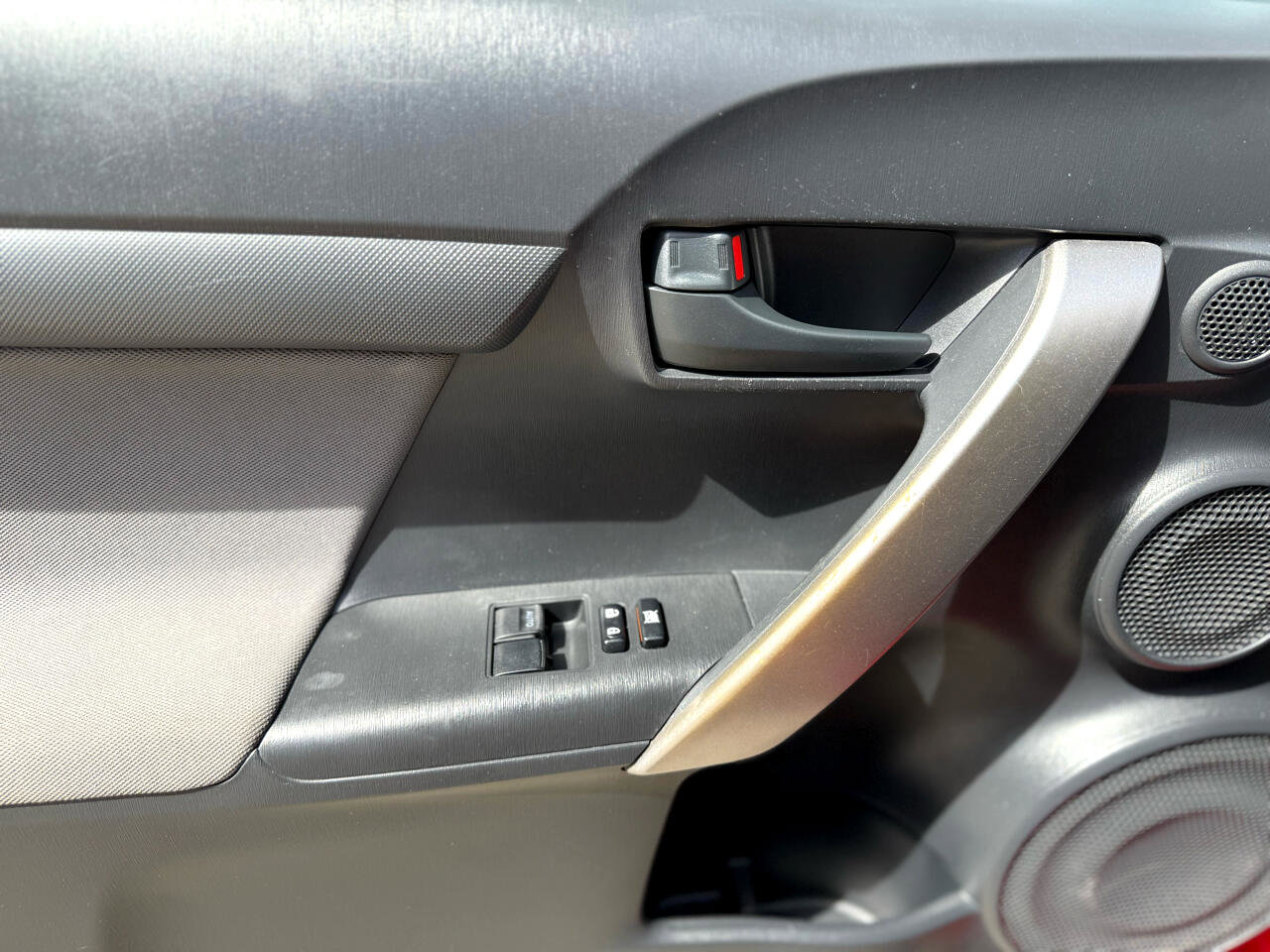 Used 2015 Scion tC image 22