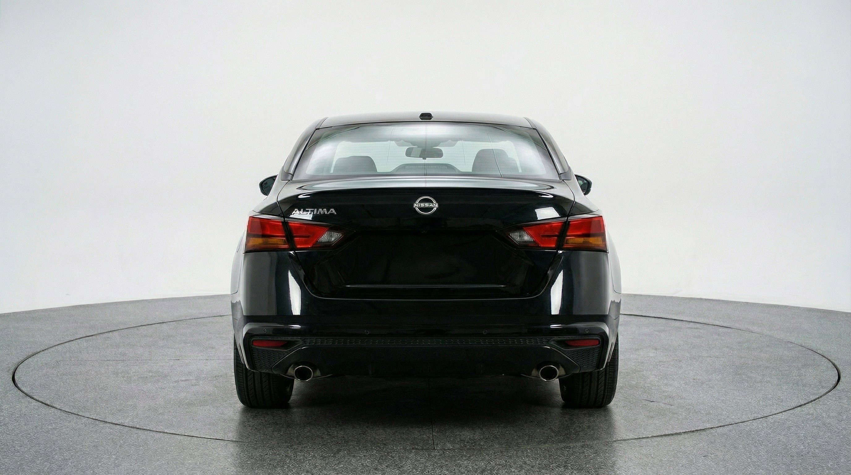 Used 2025 Nissan Altima 2.5 SV image 7