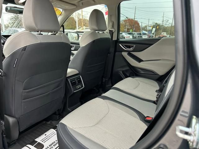Used 2023 Subaru Forester Premium image 14