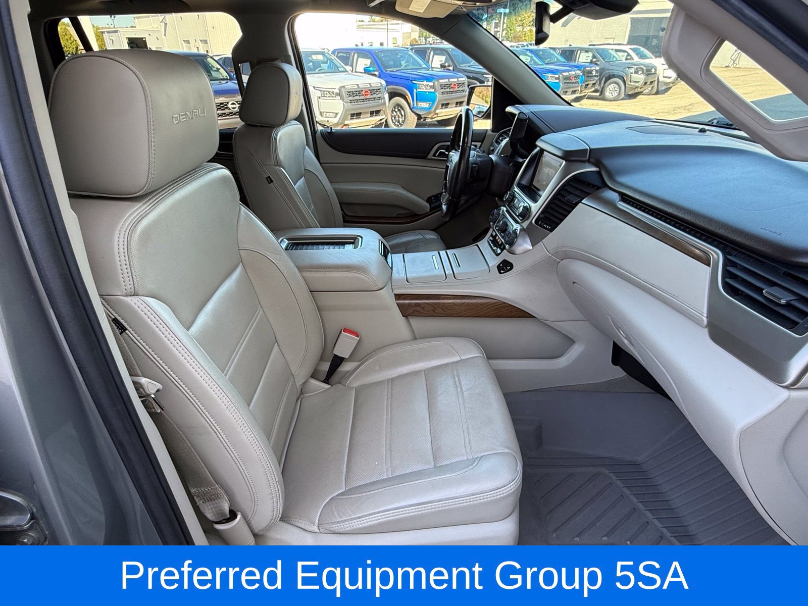Used 2019 GMC Yukon Denali w/ Open Road Package AWD/4WD image 28