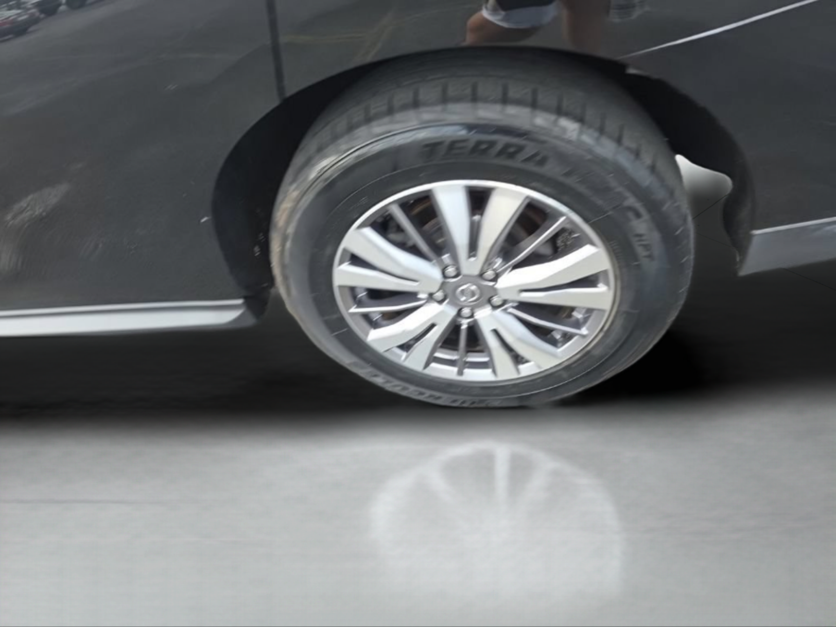 Used 2019 Nissan Pathfinder SL FWD image 15