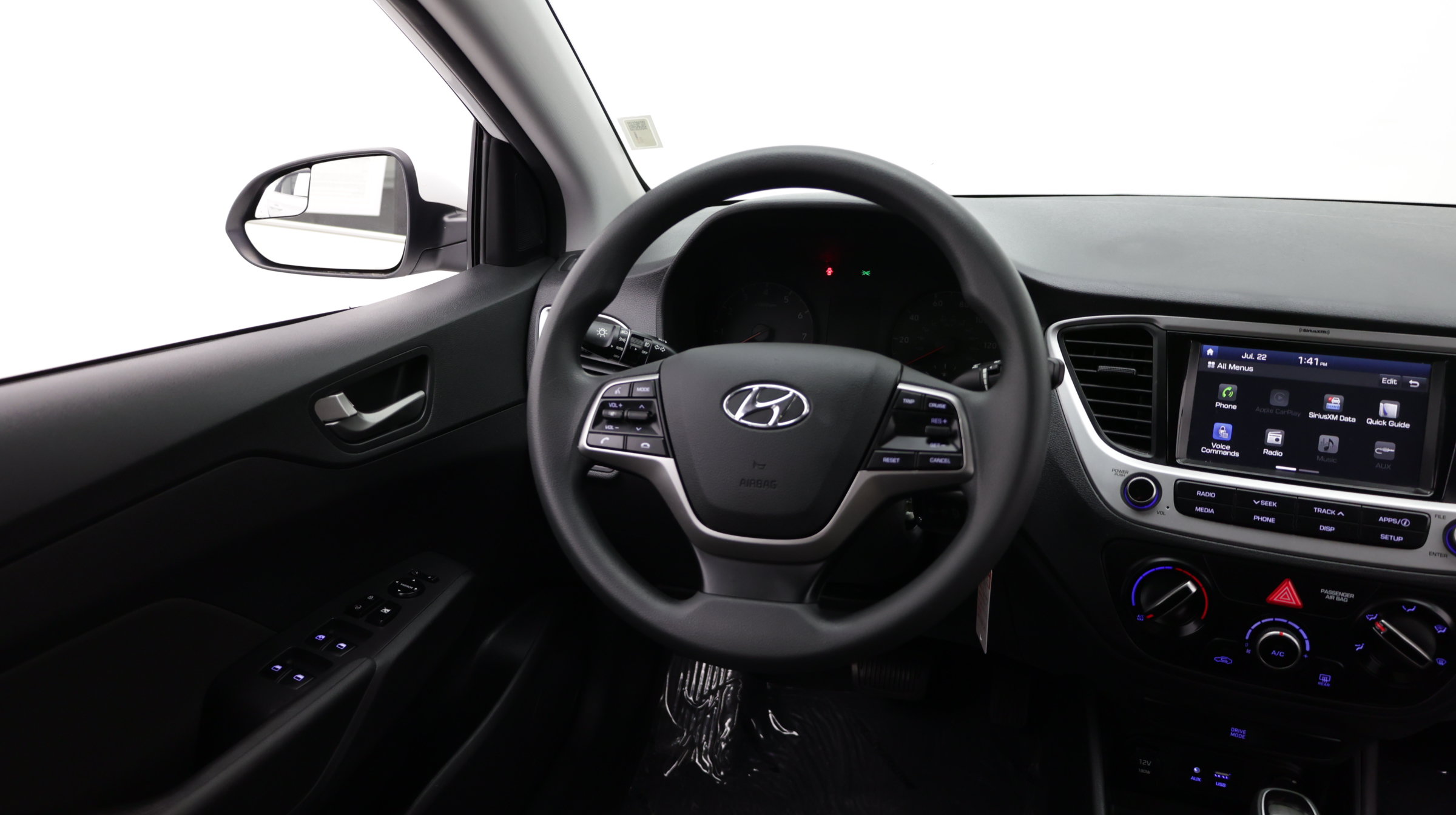 Used 2022 Hyundai Accent SEL FWD image 26