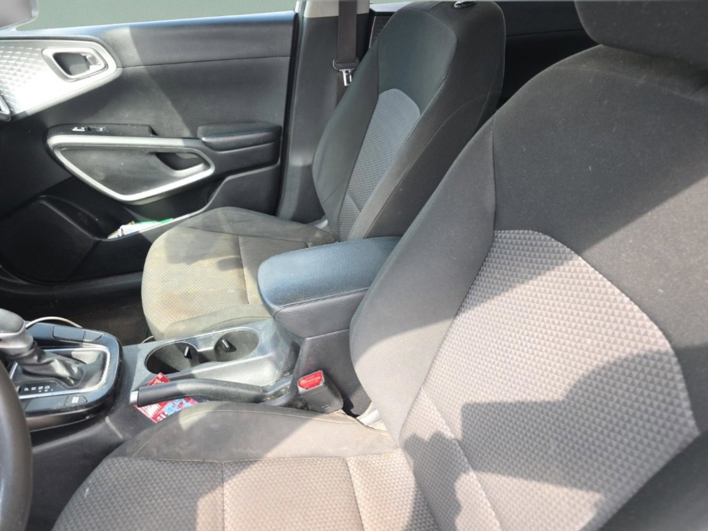 Used 2021 Kia Soul LX image 19