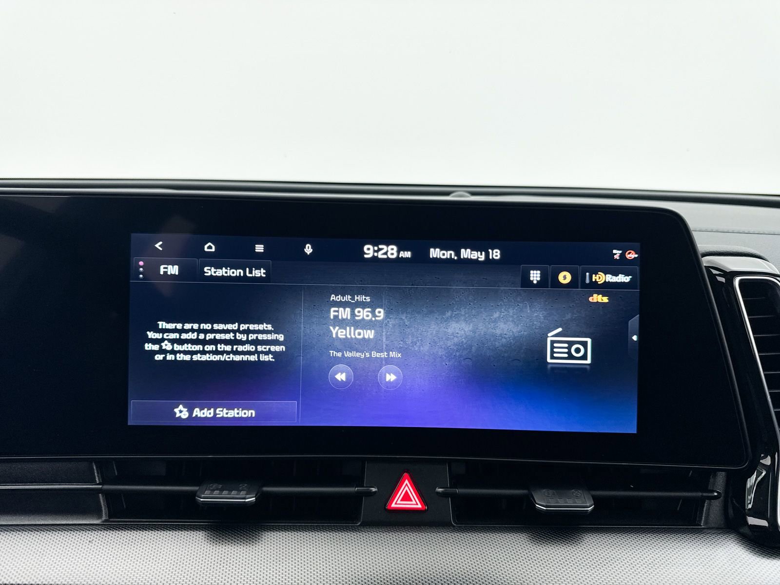 Certified 2025 Kia Sportage SX FWD image 6