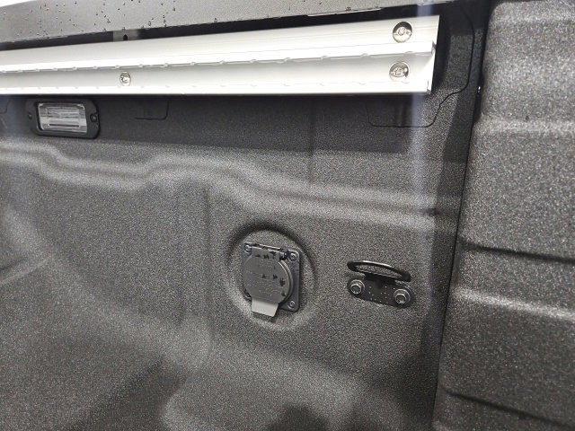 New 2026 Nissan Frontier PRO-4X w/ Pro-4x Convenience Package image 15