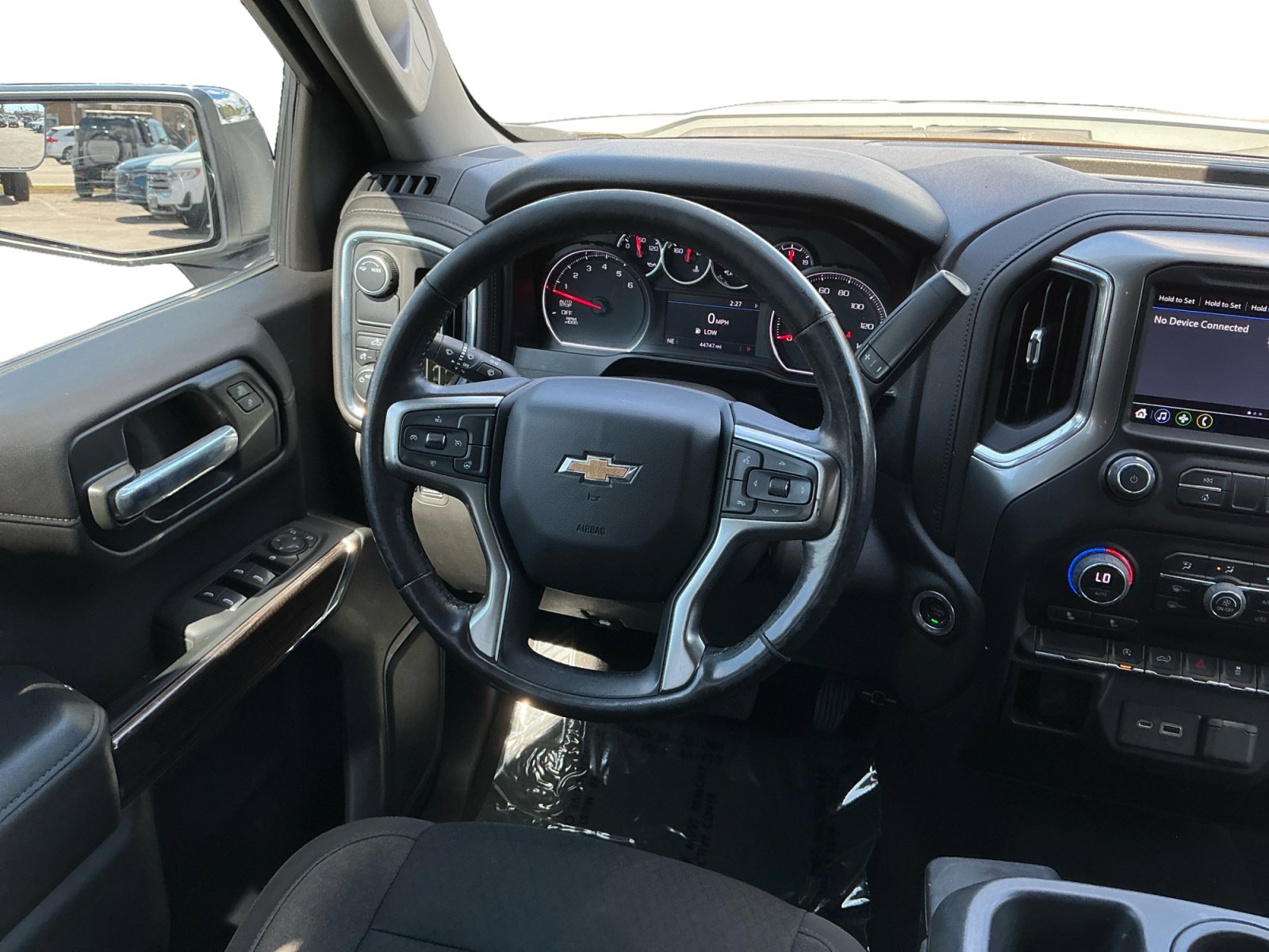 Used 2021 Chevrolet Silverado 1500 LT image 11