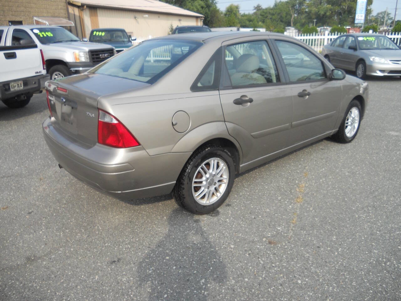 Used 2005 Ford Focus SE image 4