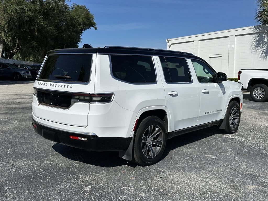 Used 2023 Jeep Grand Wagoneer 4WD image 5