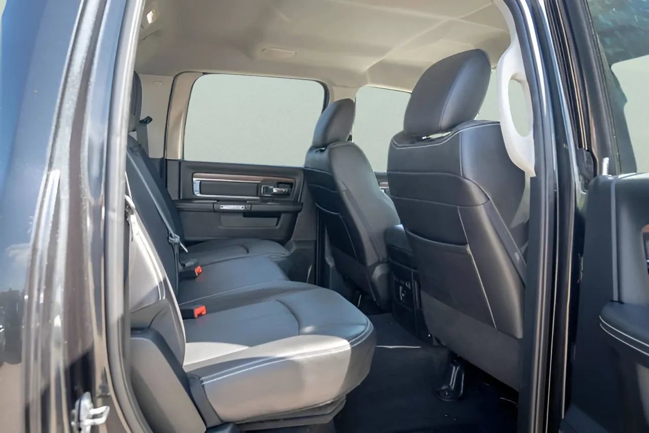 Used 2017 RAM 1500 Laramie w/ Convenience Group AWD/4WD image 12