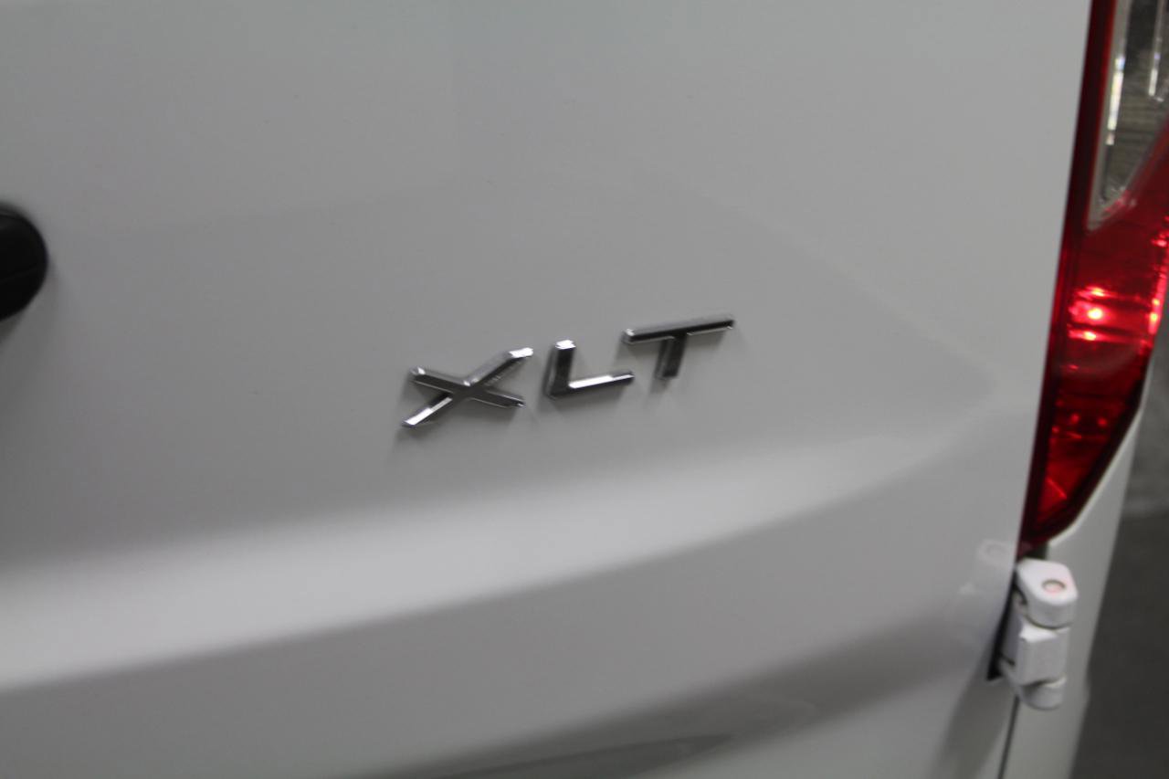Used 2019 Ford Transit Connect XLT image 29