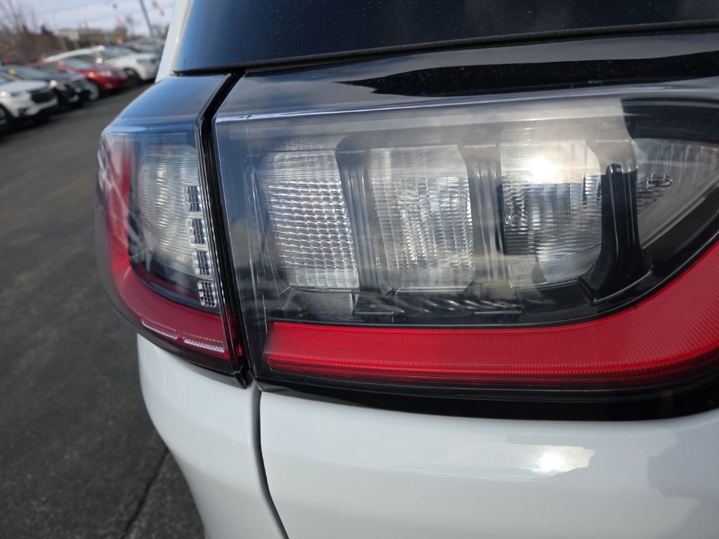 Used 2020 Jeep Cherokee Trailhawk w/ Technology Group image 10