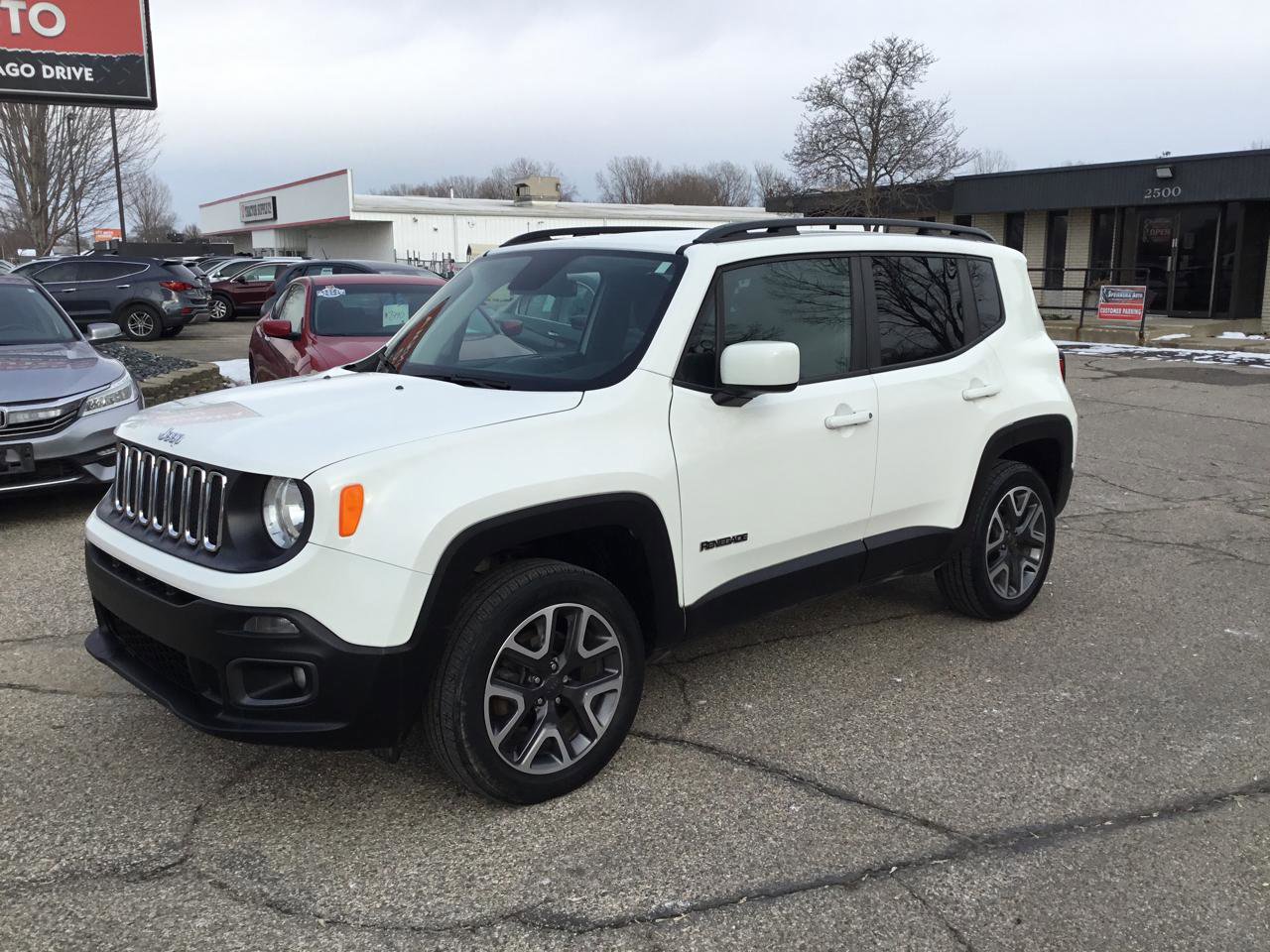 Used 2018 Jeep Renegade Latitude image 12