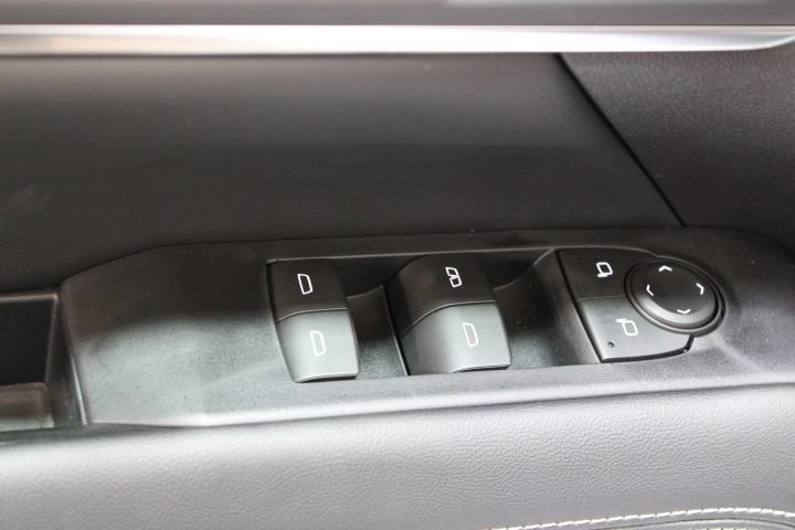 New 2026 GMC Terrain Elevation w/ Technology Package II image 12