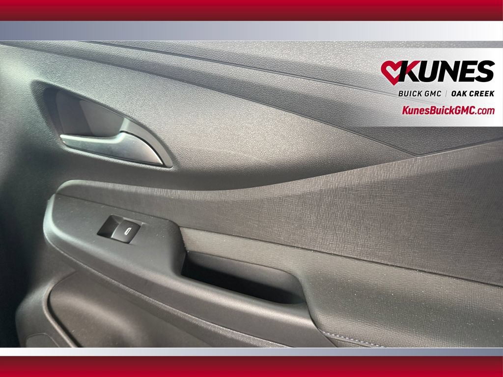 Used 2024 Buick Envista Sport Touring w/ Convenience I Package FWD image 37